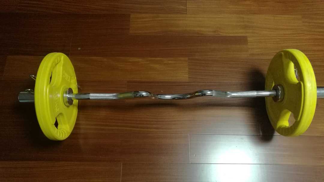 弯举杠铃