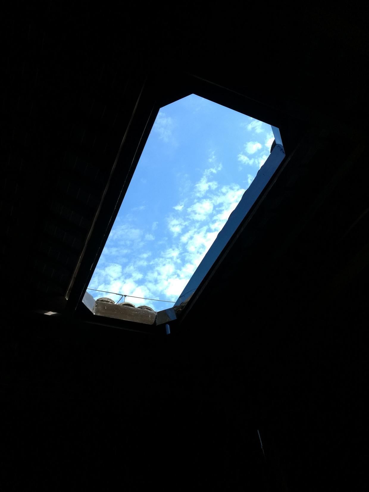 屋内天窗
