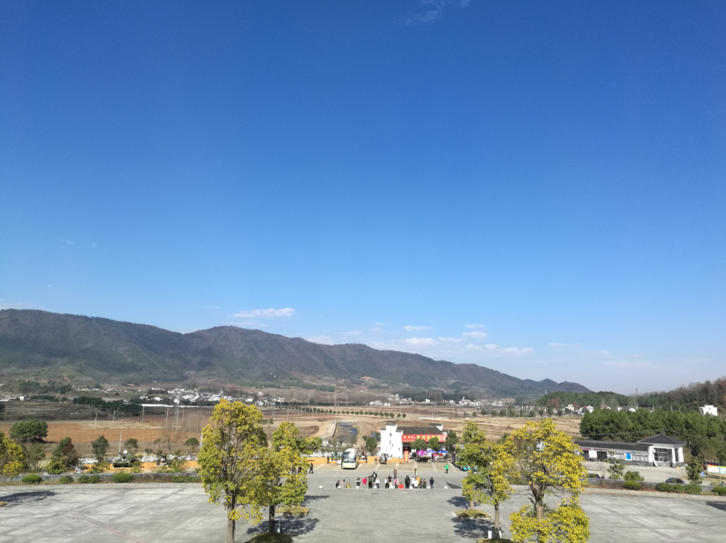 居高临下